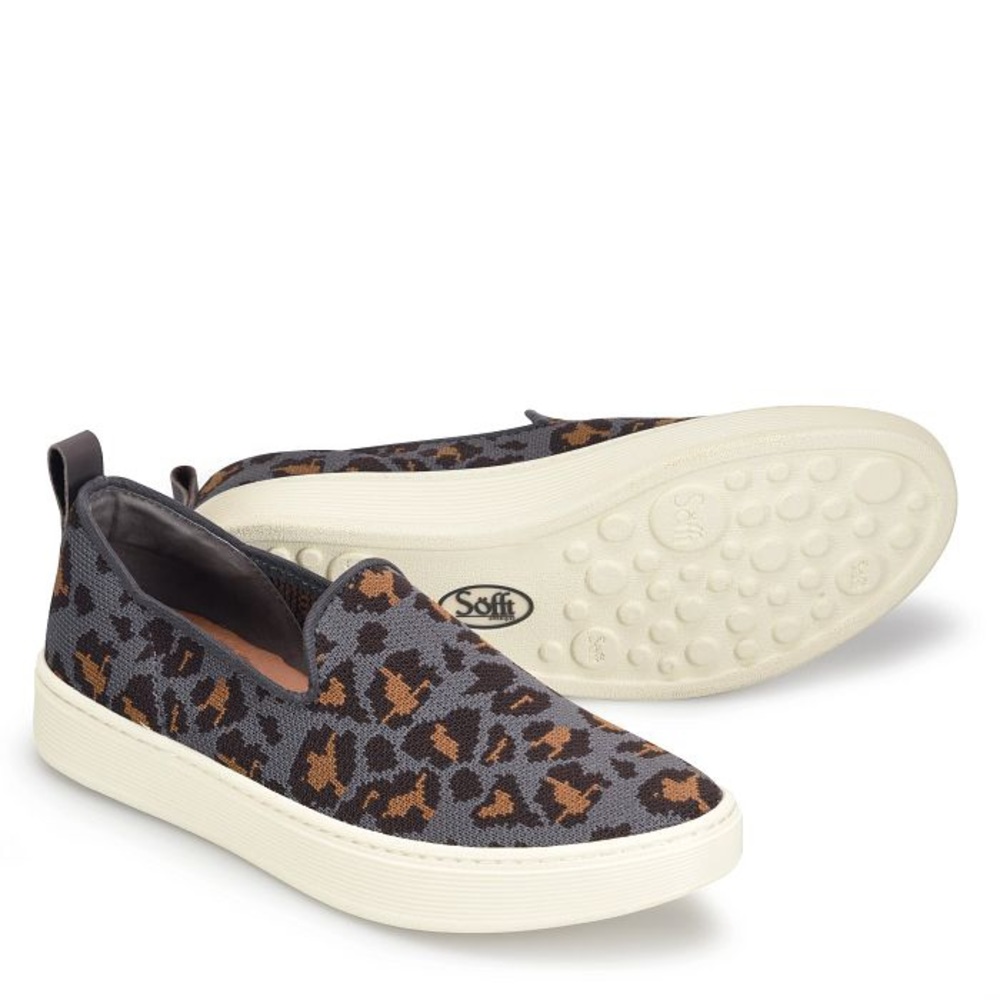 NWOB Sofft “Somers” slip on knit sneaker, grey leopard, size 10